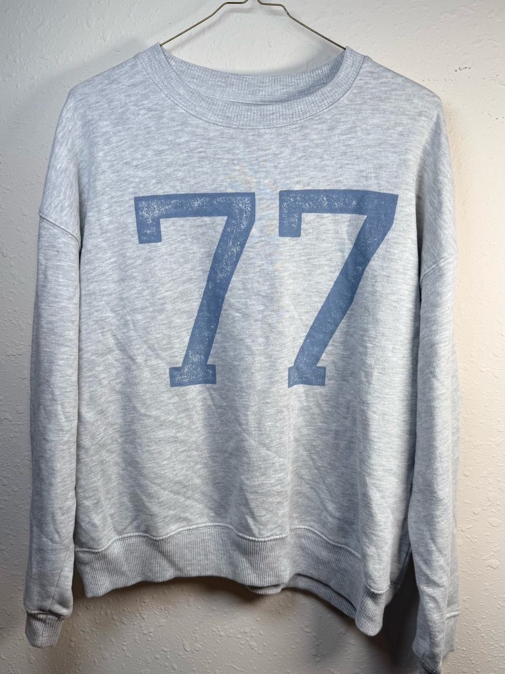 American Eagle 77 Graphic Crewneck Sweatshirt Gray Blue Relaxed Fleece - Picture 2 of 9